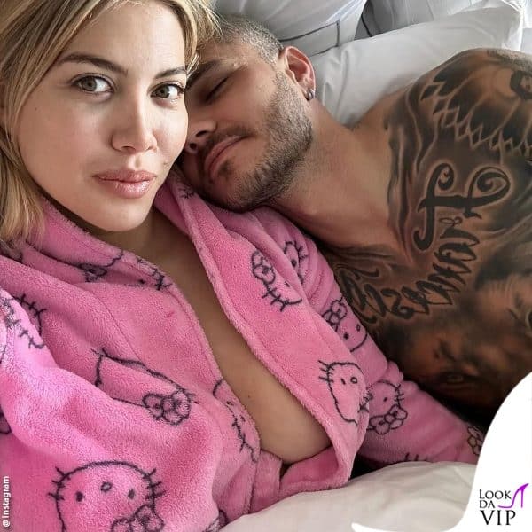 selfie bollente a letto con Mauro dopo l'evento 