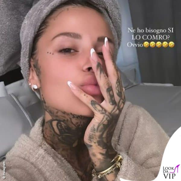 French manicure per Zoe Cristofoli