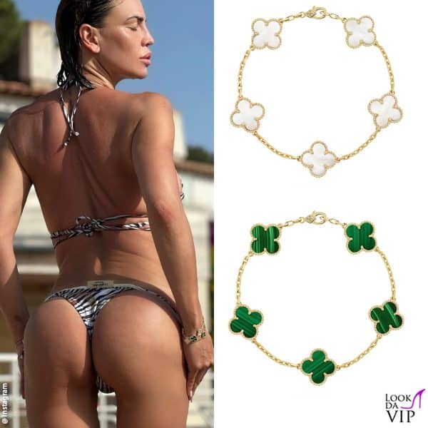 Claudia Galanti con due bracciali della collezione "Alhambra" di Van Cleef & Arpels 