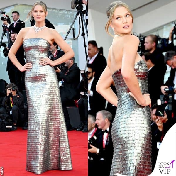Toni Garrn in Alberta Ferretti 