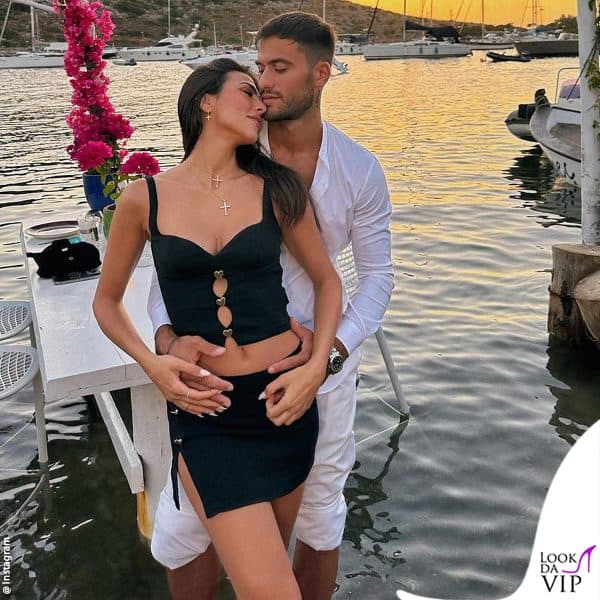 l'estate in love dei Prelemi: eccoli in Turchia (outfit Marco Rambaldi per Giulia) 