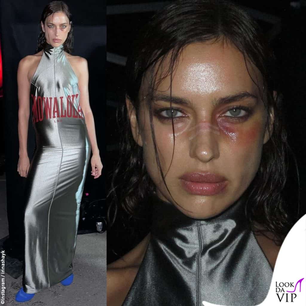 Irina Shayk con il volto tumefatto in passerella per Mowalola