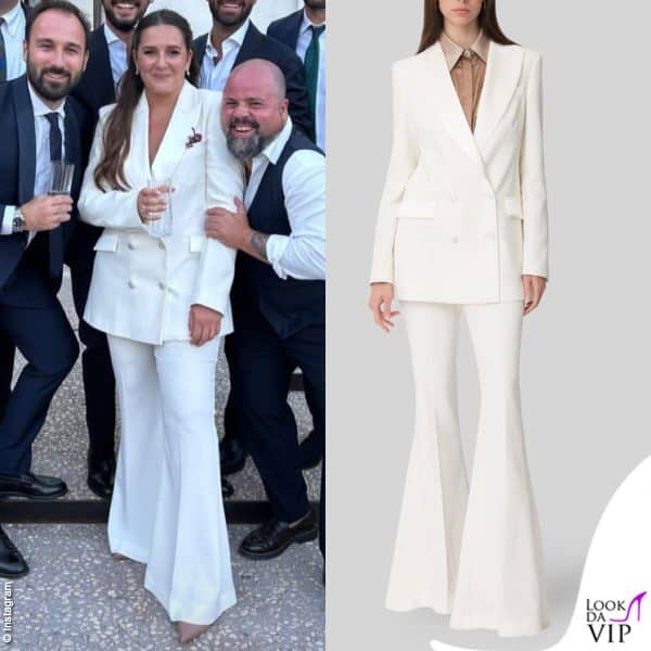 Per la festa, Maria Rosa ha indossato un tailleur Hebé Studio