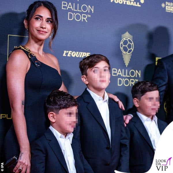 Antonela Roccuzzo con i tre figli 