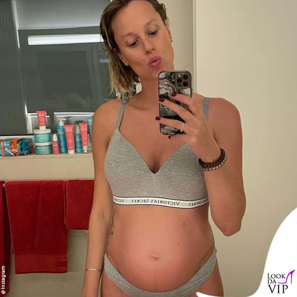 lo stile premaman di Federica Pellegrini