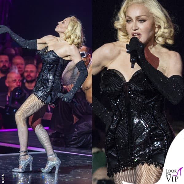 Provocatoria e sofisticata al tempo stesso con il corset dress