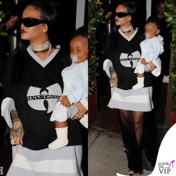 al ristorante con RZA (maglia Wu-Tang, gonna e sandali Saint Laurent, occhiali Maison Margiela)