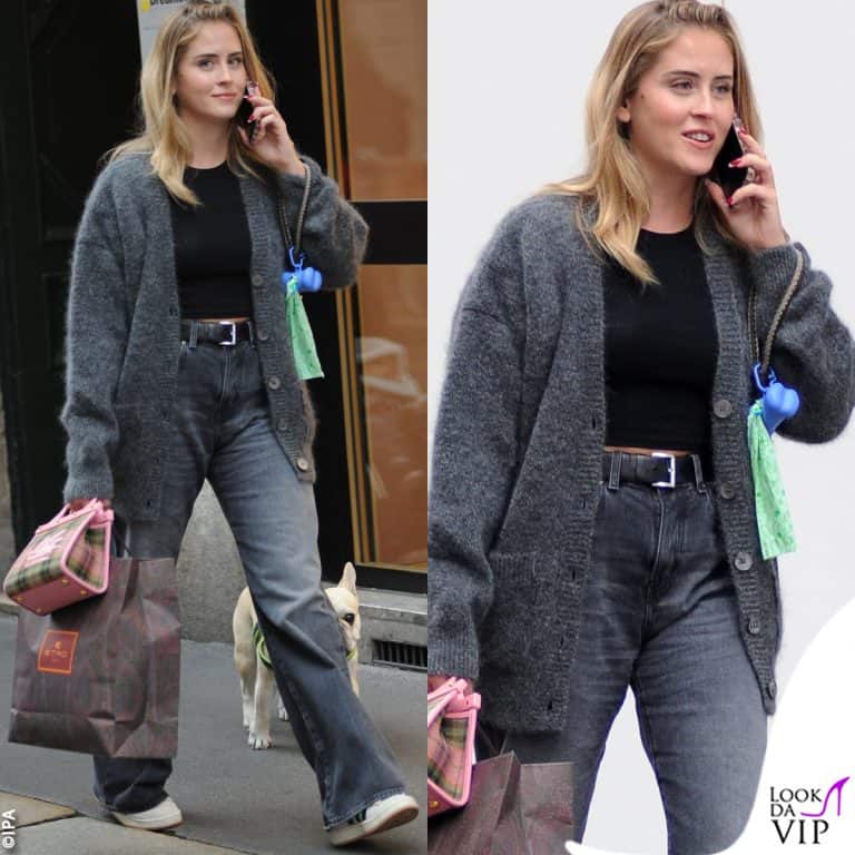 Valentina Ferragni fa shopping in centro a Milano
