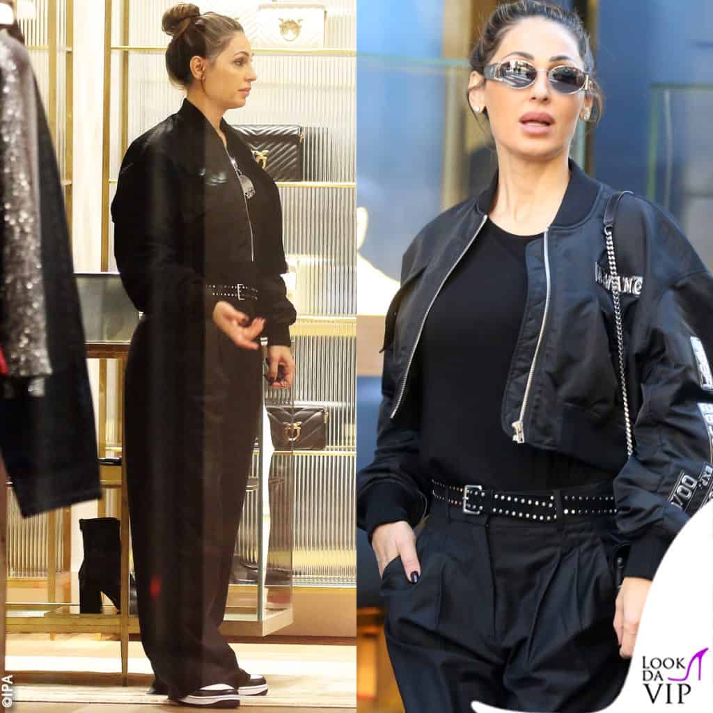 Anna Tatangelo fa shopping da Pinko a Milano
