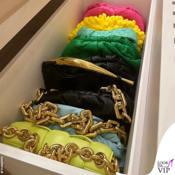 ecco il cassetto per le borse di Bottega Veneta 