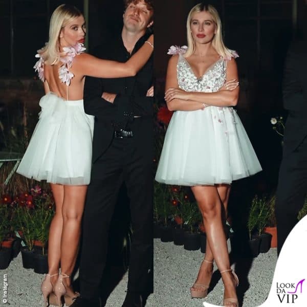 Clizia Incorvaia sexy e romantica con un vestito disegnato da Luana Polimeni