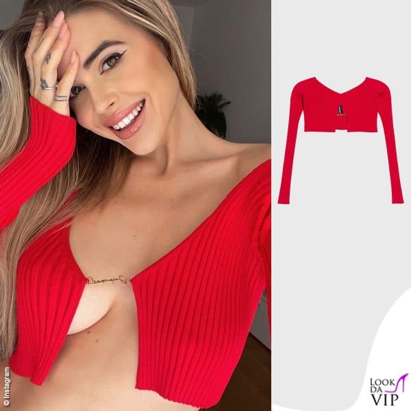 Ginevra Lambruschi provoca con un top rosso Jacquemus