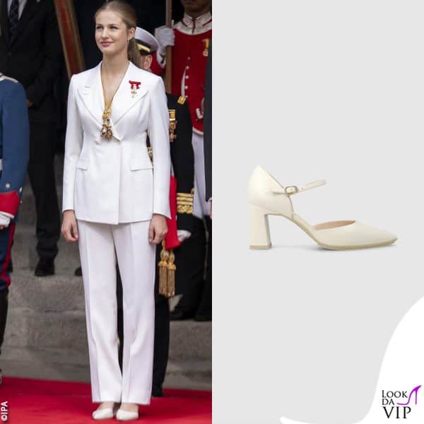 per Leonor tailleur Sastreria Serna, scarpe Lodi, orecchini Gold&Roses