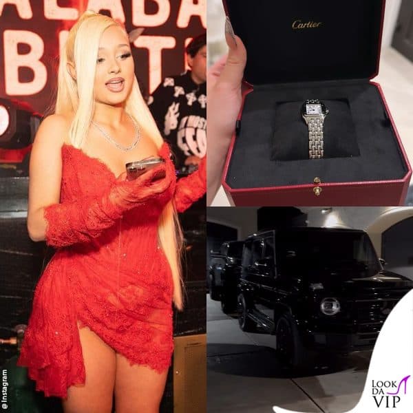 Alabama Barker mostra l'orologio Cartier e il suv Mercedes 