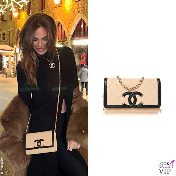 collana e borsa Chanel 