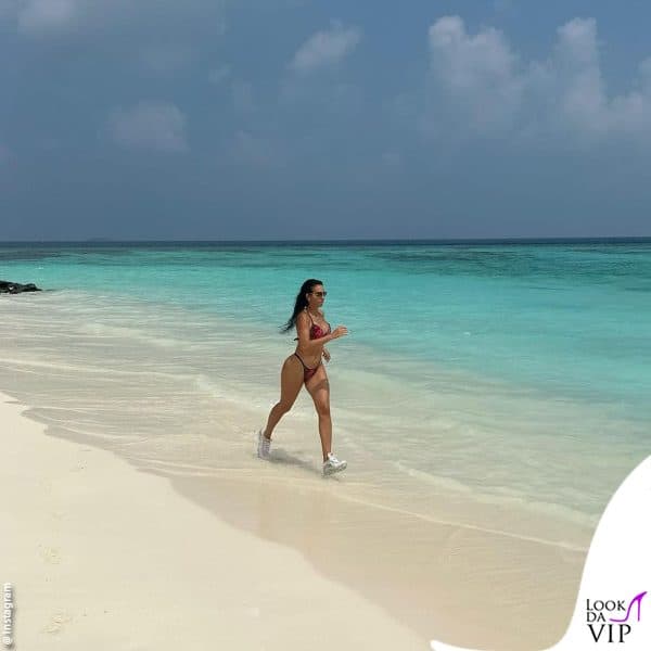 in spiaggia alle Maldive 