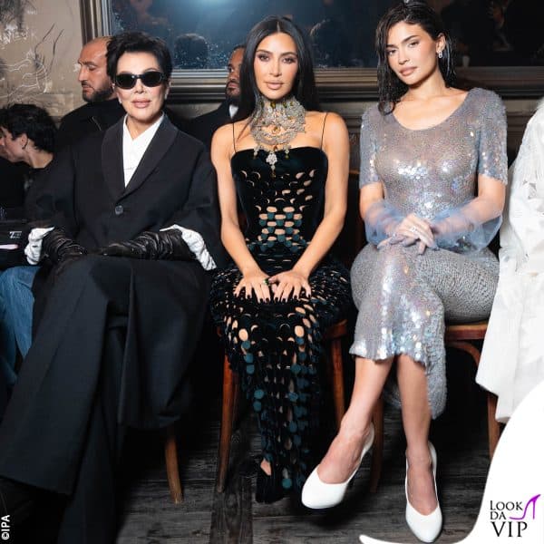 Kris Jenner, Kim Kardashian e Kylie Jenner da Maison Margiela 
