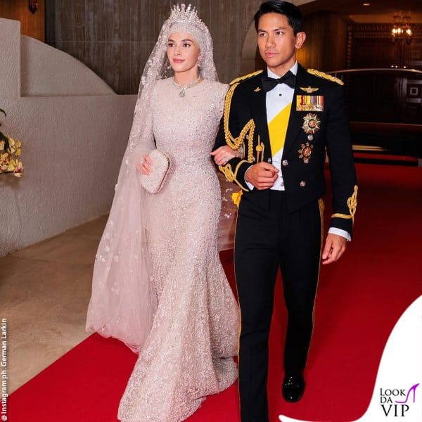 l'abito della sposa per il ricevimento è stato realizzato da Zuhair Murad