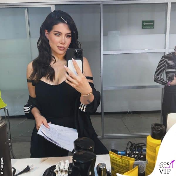Wanda in backstage 