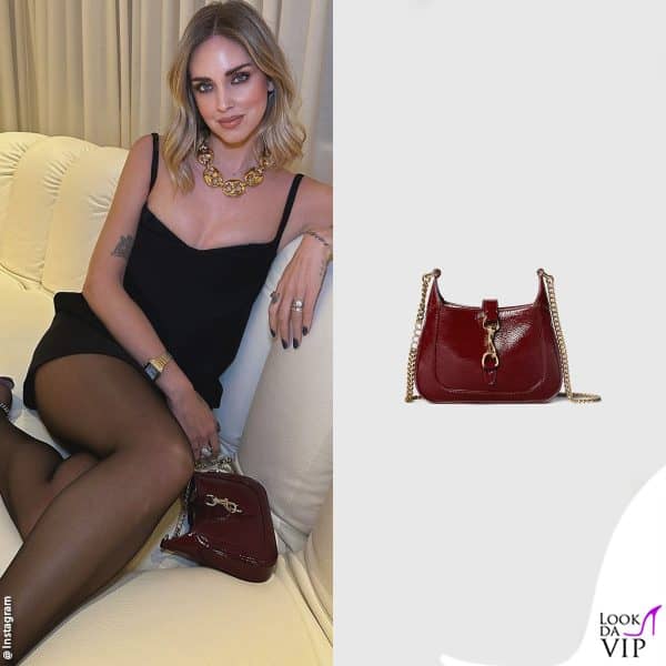 a pochi giorni dall'inizio della MFW Chiara Ferragni aveva stuzzicato i follower con questo look (borsa Gucci)