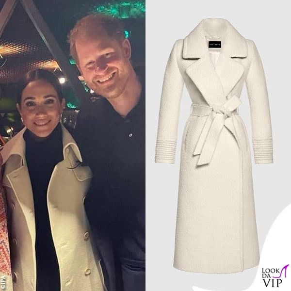 Meghan Markle con un cappotto bianco di Sentaler per la cena con Harry 