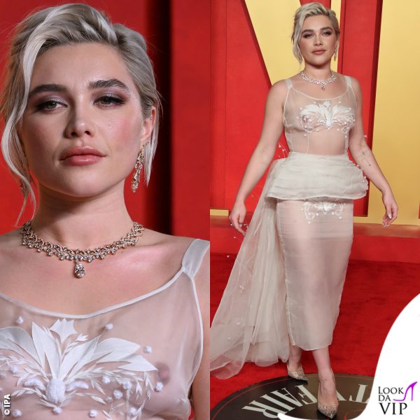 Per il Vanity Fair Oscar Party, Florence Pugh indossa un abito Gaultier con bustino trasparente che lascia in mostra il seno nudo