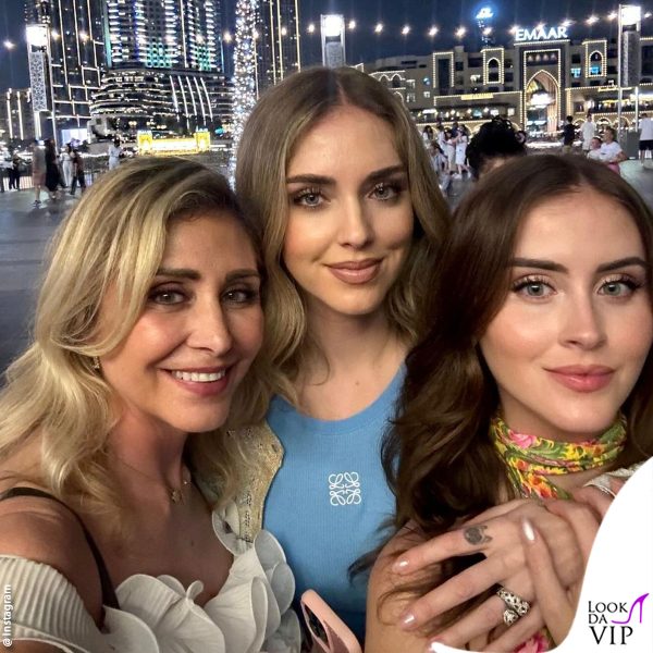 Chiara a Dubai con la mamma e la sorella Valentina 