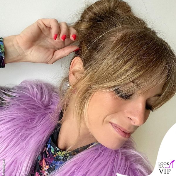 Per Francesca Leto unghie corte e fucsia