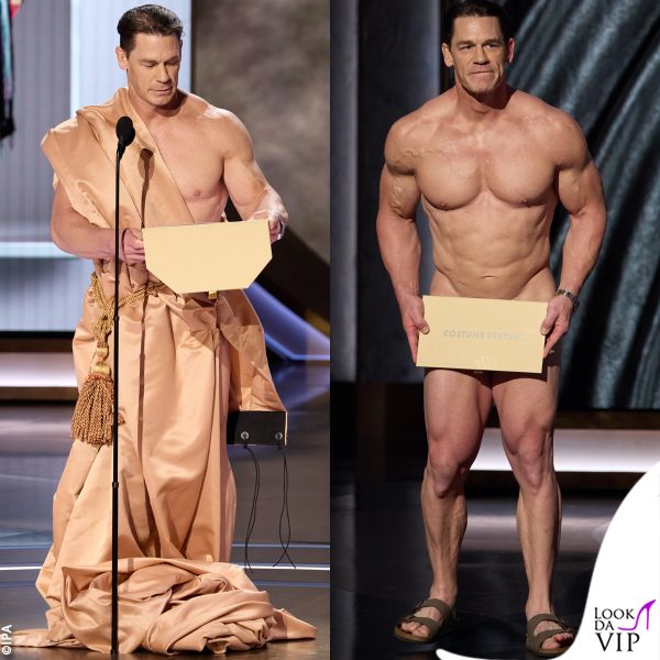 John Cena con il peplo e... senza 