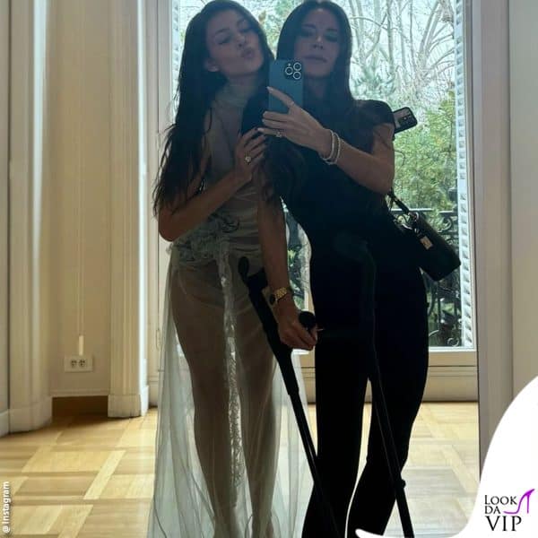 Victoria Beckham con la nuora, Nicola Peltz, prima della sfilata 