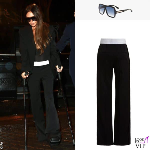 occhiali e pantaloni Victoria Beckham 