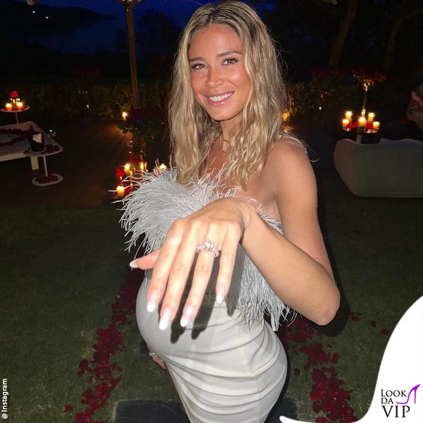 A gennaio Diletta Leotta ha mostrato sui social l'anello di fidanzamento: la proposta è avvenuta l'estate precedente, quando era ancora incinta