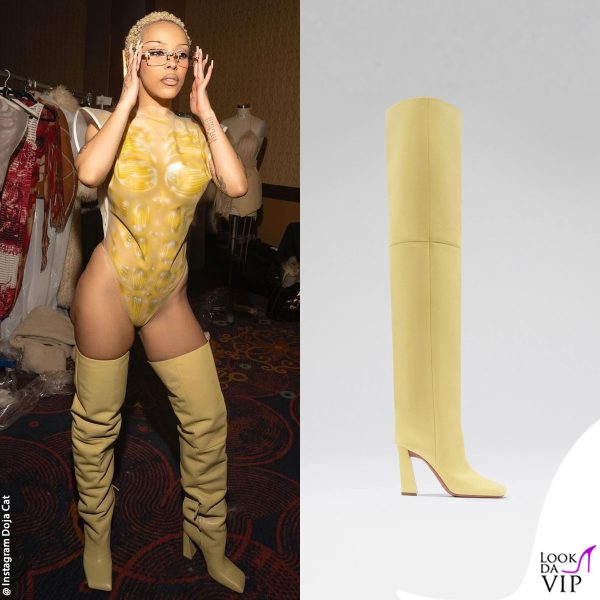 body Off-White e stivali Amina Muaddi per Doja Cat 
