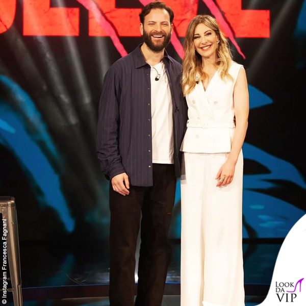 Francesca Fagnani con Alessandro Borghi a "Belve"