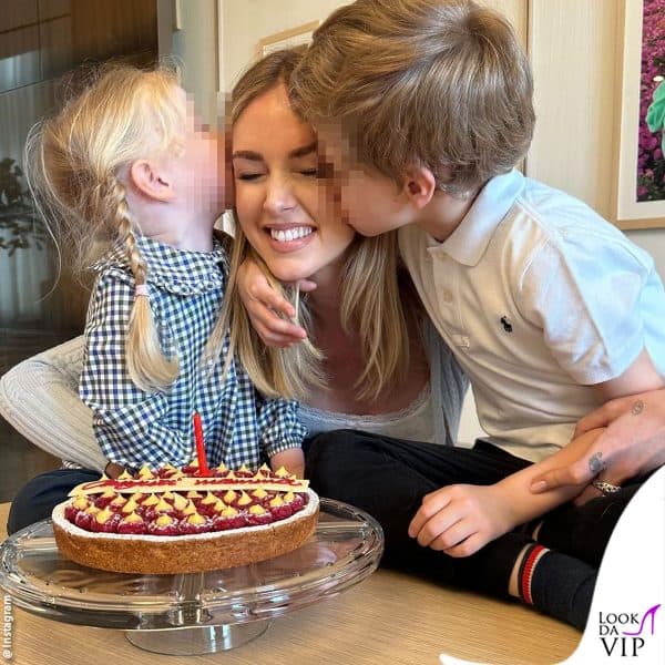 Chiara Ferragni festeggia il compleanno con i figli 