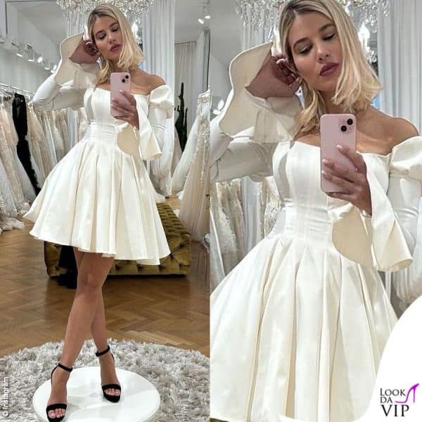 Sarà corto uno degli abiti da sposa di Clizia?