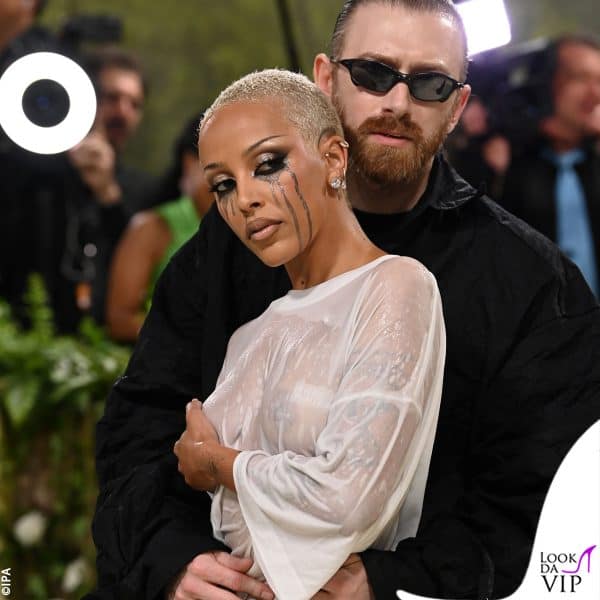 sul red carpet con Guram Gvasalia 