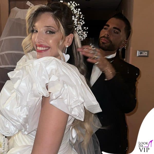 Guenda si fa aggiustare l'acconciatura da Federico Fashion Style