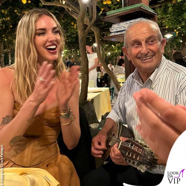 a cena tra musica e buon cibo 