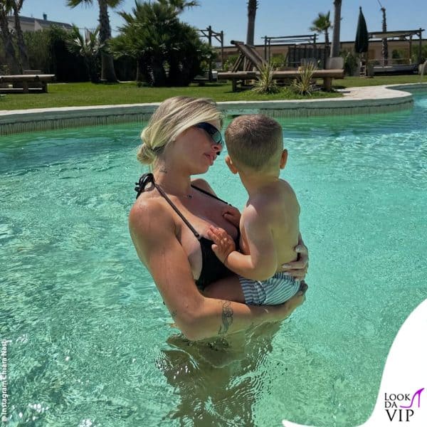 in piscina con Thiago 
