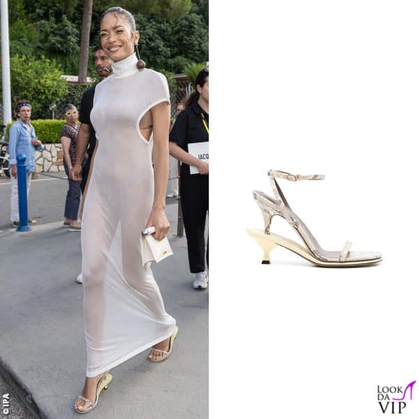 Ai piedi di Elodie, i sandali Les Doubles di Jacquemus