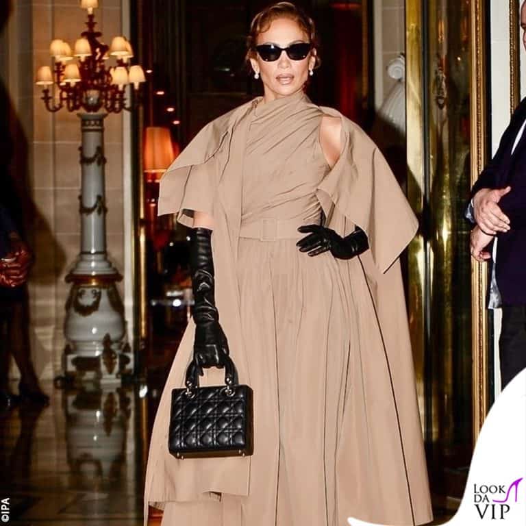 Jennifer Lopez a Parigi per la sfilata Dior