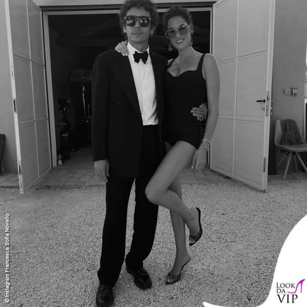 Valentino in smoking, Francesca in minidress nero: semplicemente perfetti