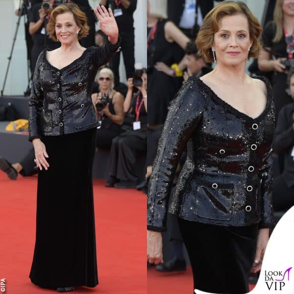 outfit Chanel per Sigourney Weaver