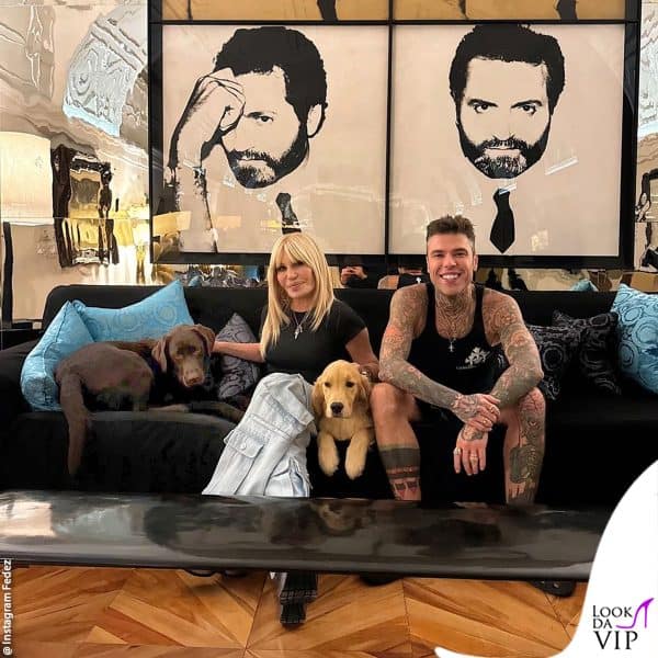 Donatella Versace e Fedez con i loro cani 