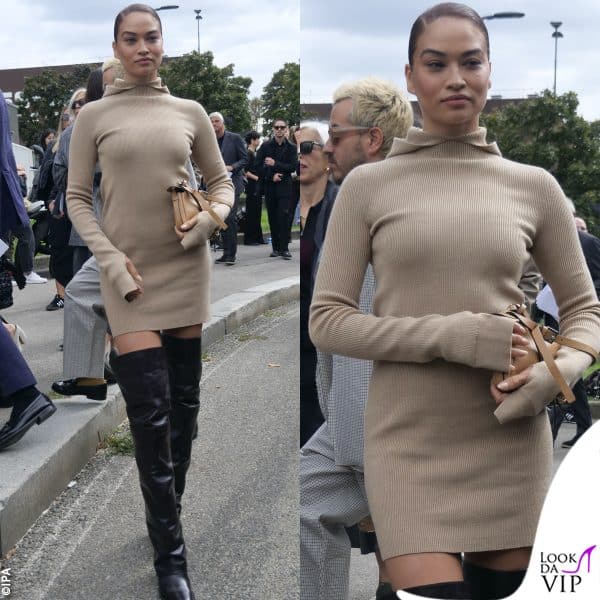 minidress in maglia per Shanina Shaik da Fendi 
