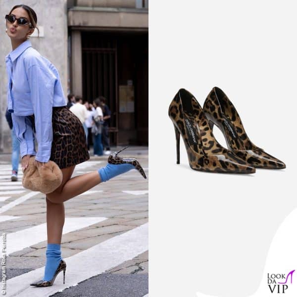 Rosa Perrotta indossa décolleté animalier Dolce e Gabbana (Gonna HM camicia Zara)
