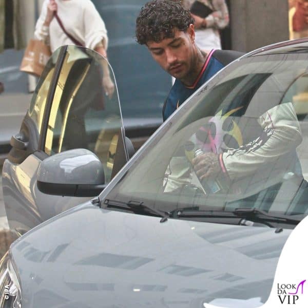 Sale in auto, diretto a casa di Giulia De Lellis?