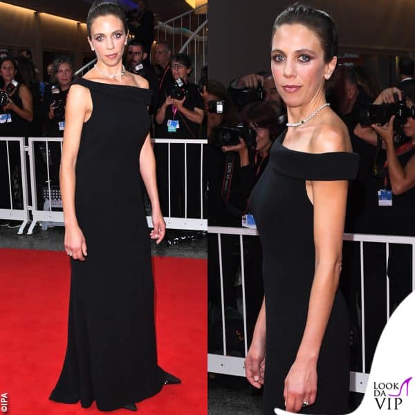 Barbara Chichiarelli in Giorgio Armani 