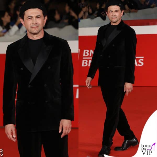 outfit Emporio Armani per l'attore 